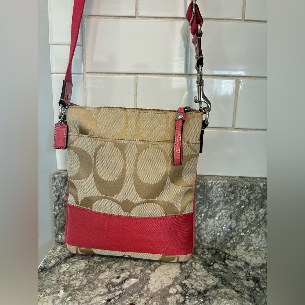 Coach Beige and Pink Crossbody Bag - Picture 3 of 16